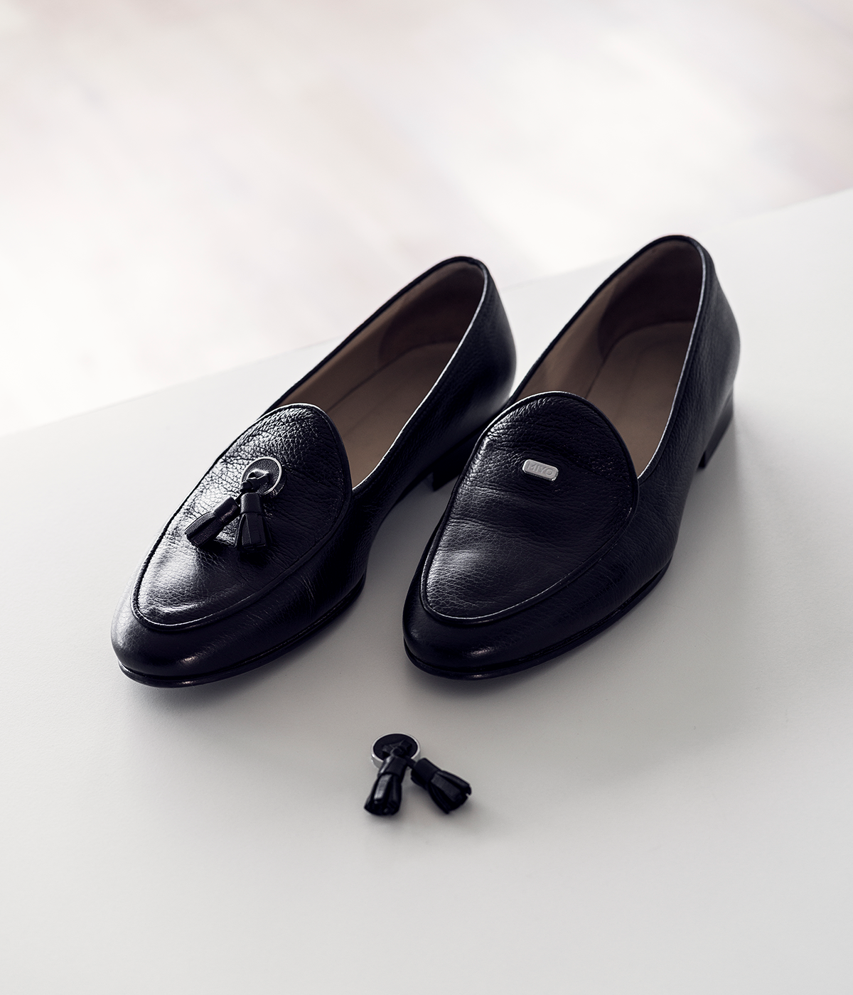 Black geniune Leather Signature Footwear